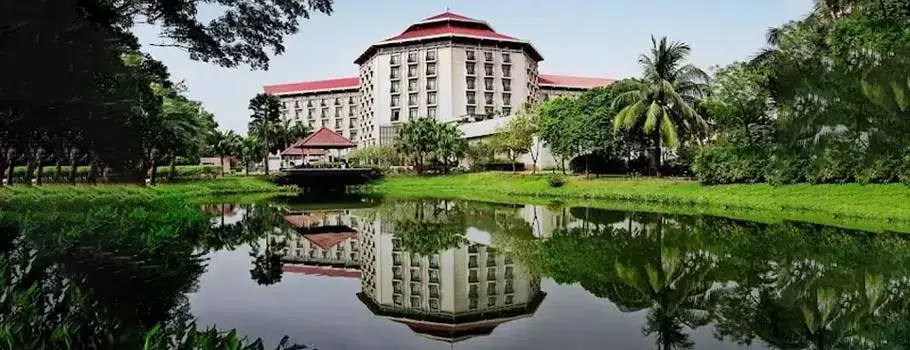 Radisson Blu Dhaka Water Garden